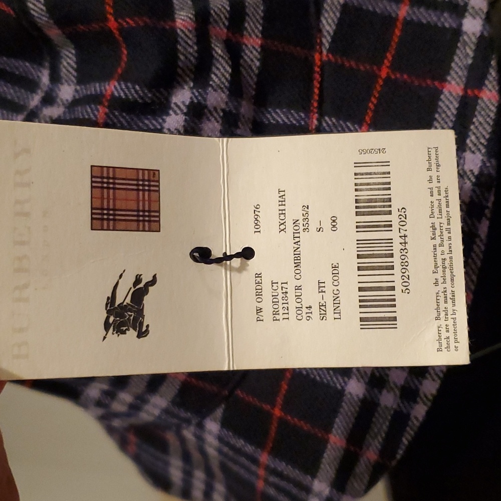 Burberry London Hat - Picture 11 of 12
